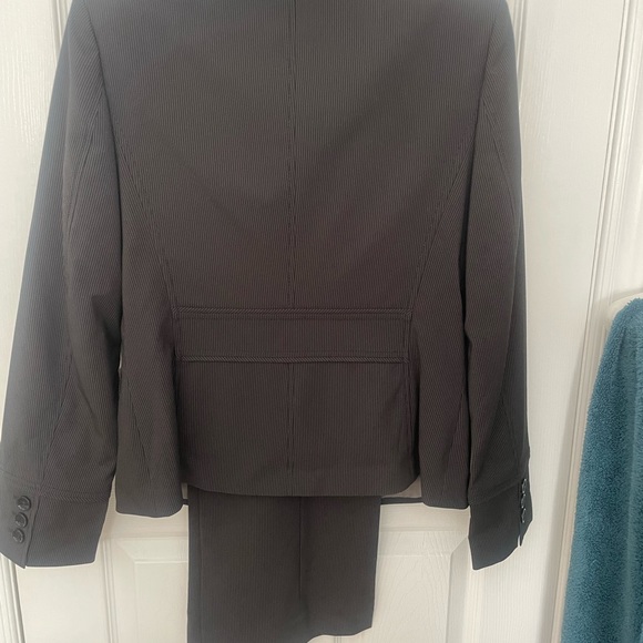 Esprit Ladies Pant Suit & Jacket/Blazer - Picture 3 of 3